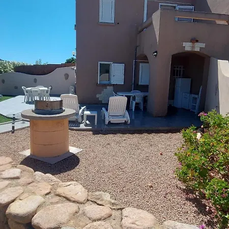 Mini Villa Lecci, Residence Riviera Piscine 5Min Plage