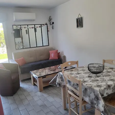 Holiday home Mini Villa Lecci, Residence Riviera Piscine 5Min Plage Lecci